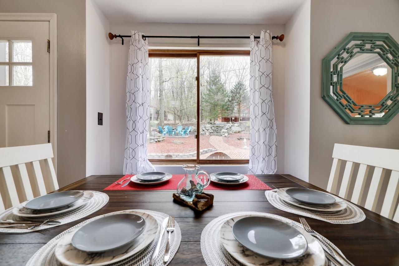 Premier Cozy Cabin - Free Amenities & Comm Indoor Pools Bushkill Bagian luar foto
