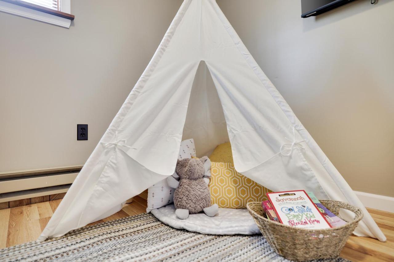 Premier Cozy Cabin - Free Amenities & Comm Indoor Pools Bushkill Bagian luar foto