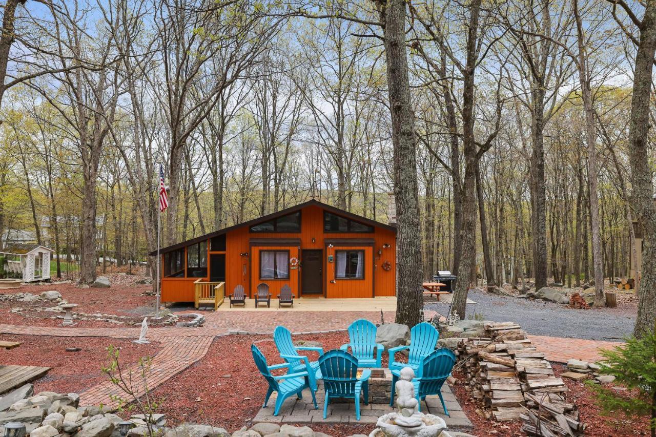 Premier Cozy Cabin - Free Amenities & Comm Indoor Pools Bushkill Bagian luar foto