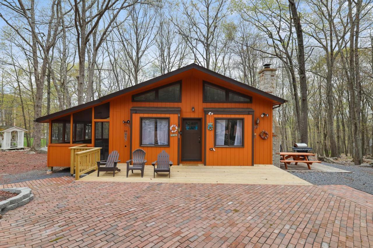 Premier Cozy Cabin - Free Amenities & Comm Indoor Pools Bushkill Bagian luar foto