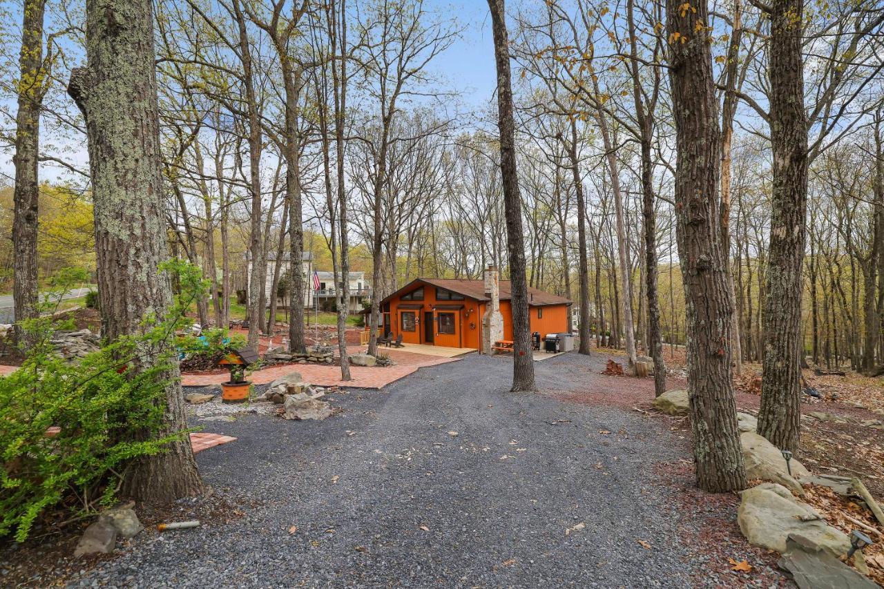 Premier Cozy Cabin - Free Amenities & Comm Indoor Pools Bushkill Bagian luar foto